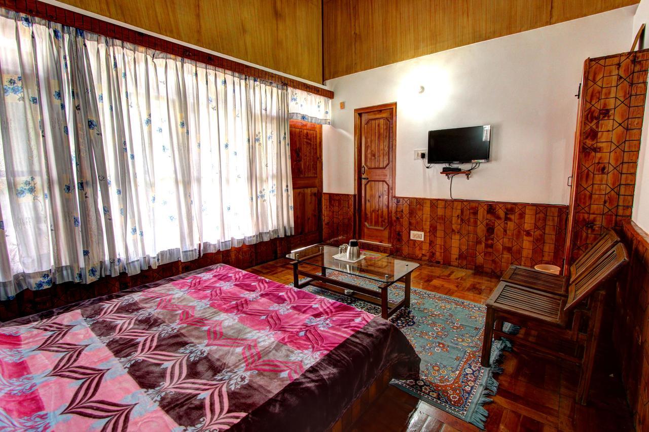 Om-Shanti Villa Manāli エクステリア 写真