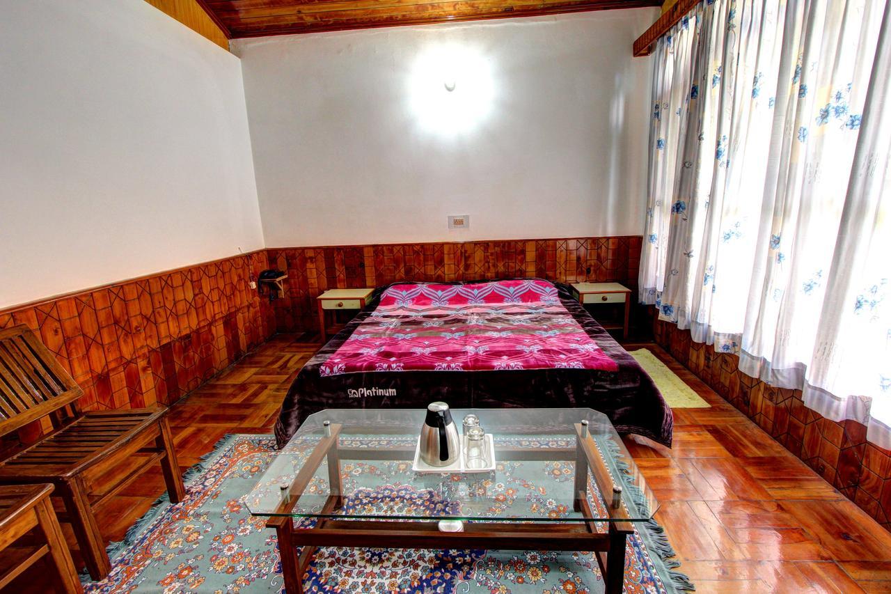 Om-Shanti Villa Manāli エクステリア 写真
